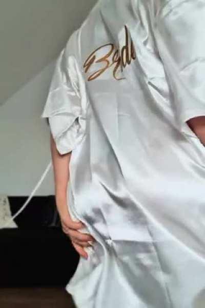 Unwrap me like a xmas present, you might find what you like ! [OC]