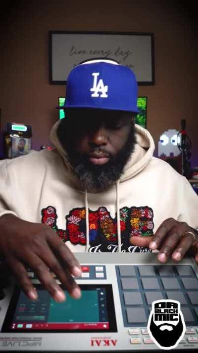 You can never go wrong with a good piano sample… I went obscure this #SAMPLESUNDAYS but I did use 2 samples, so if you can guess just one of them… YOU WIN!