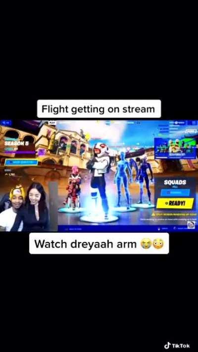Drea Gave Flight A Hand Job On Stream