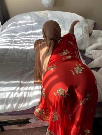 My Hefty Arab Ass Is Perfect For Breeding