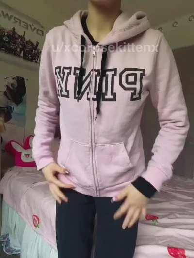 Secretly having huge tits is my favorite party trick