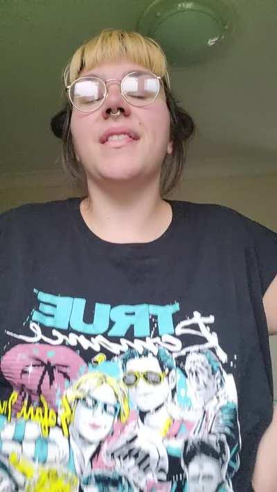 You can slide in between ❤️❤️