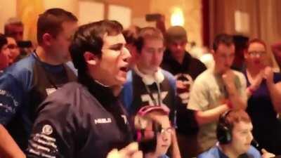 Here we very clearly see how video games drive G*amers into an inhuman rage