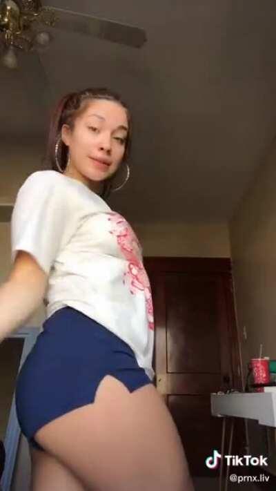 Wish I could give her this pipe 😩