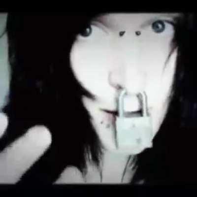 nunca durma antes de um amigo