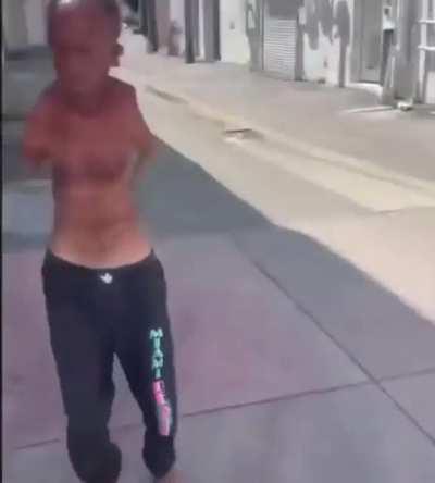 T-rex scissor toes. Attacker of public entities