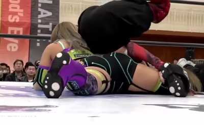 AZM and Saki Kashima 