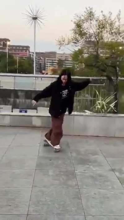 Insane technique by a skater