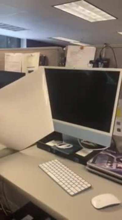 YouTube Unboxing vs IT Unboxing