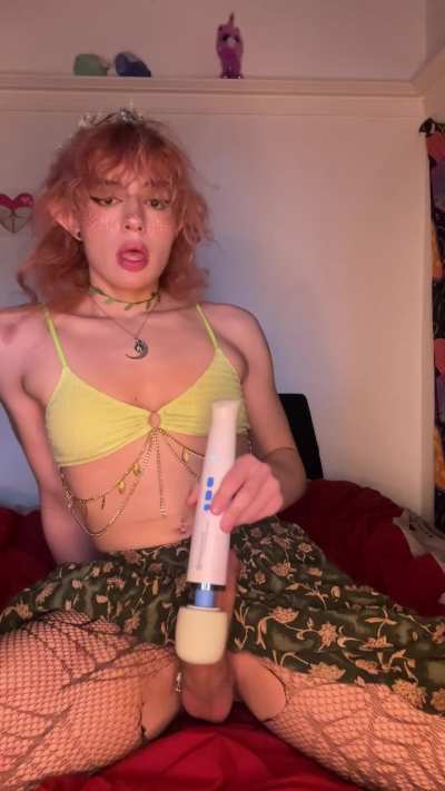 Super kink and fetish friendly (21) alt trans girl who loves to get filthy [aud][cam][sext][vid][rate][dom][sub][pss][fet][pty][toy]