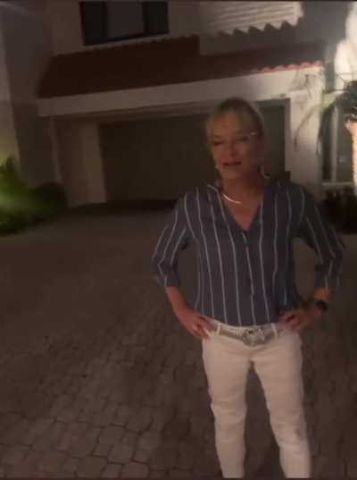 Lady puts “Pomp” in Pompano and demands to know what a man is doing…….AT HIS OWN HOUSE!!!!!!