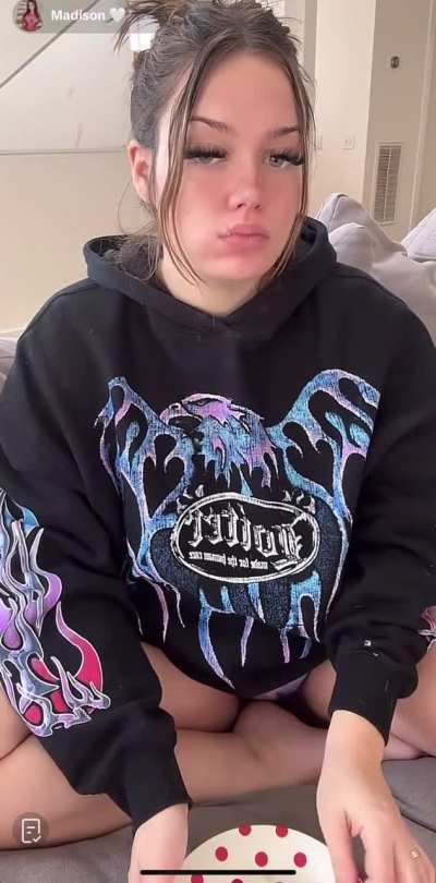 madisondicksonxo.  This is how it’s done.