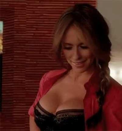 Jennifer Love Hewitt