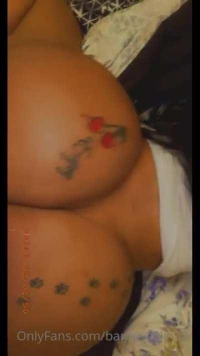 She so good, people don’t even believe she a tranny😂😍😍