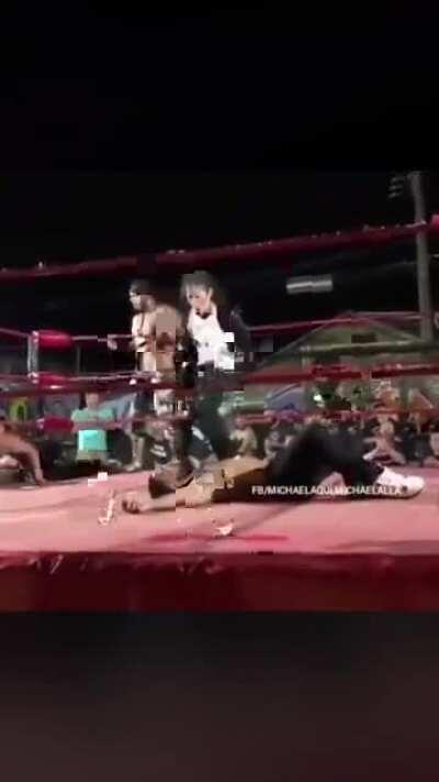 Король не умер, Король в Мексике опиздюливает рестлеров