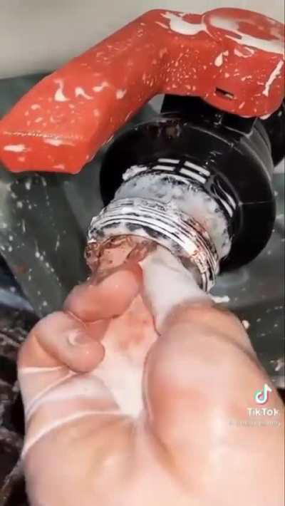 Blursed drake sees a minor 😩