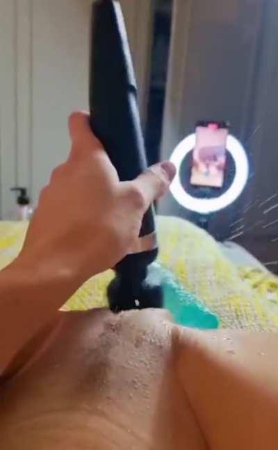 Need to squirt this pussy in someone’s face