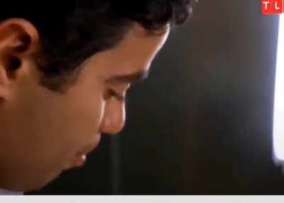 to kiss a girl for the first time