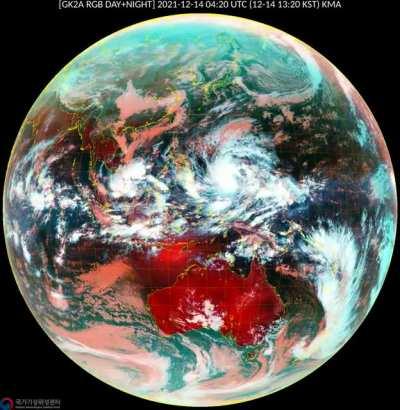 GK2A Satellite RGB Day/Night Composite | Full Disk | 2021//12//14 (source in comment)