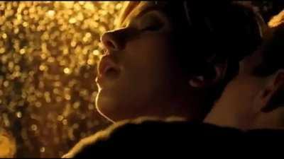 Oh to be feeling Scarlett Johansson this close
