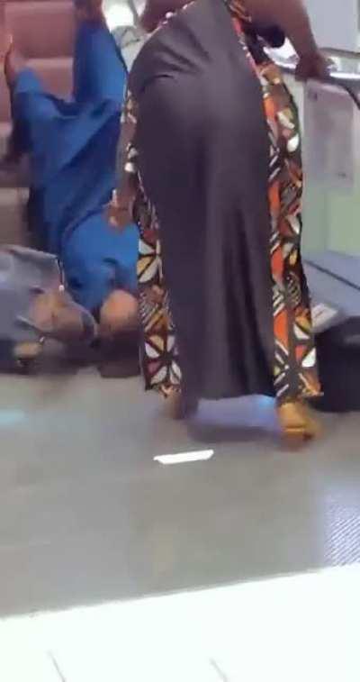 HMC while i use an escalator.
