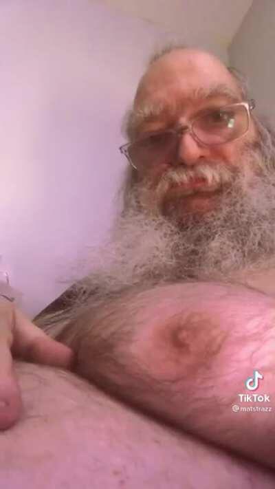 This sub is 🏳️‍🌈🌈🇬🇳 friendly