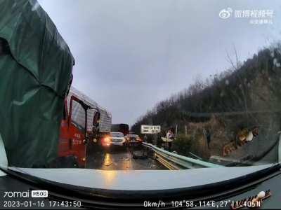 Multi vehicle pile up