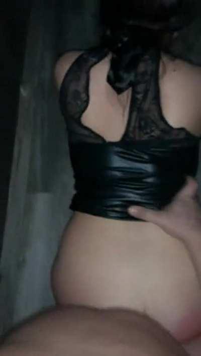 Gestern haben es manche nicht geglaubt das ich die escort schlampe ficke und heute bestelle ich mir eine neue ihr Bilder poste ich auch gleich