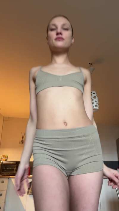 I’ll cook you dinner if you eat my pussy, deal  🥰