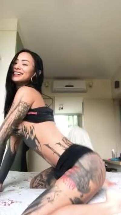 My asian butt is on menu for dinner tonight