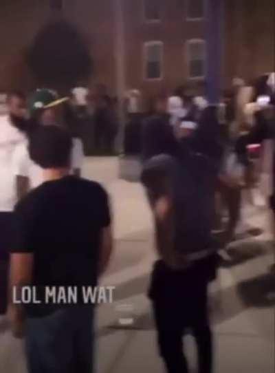 “nawwwwwww folks”😭😭😭😭