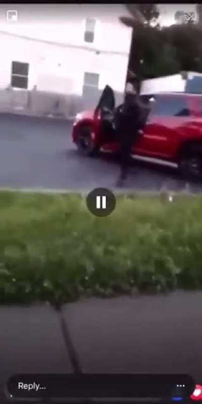 Owner of store arrives with shotgun to disperse the looters