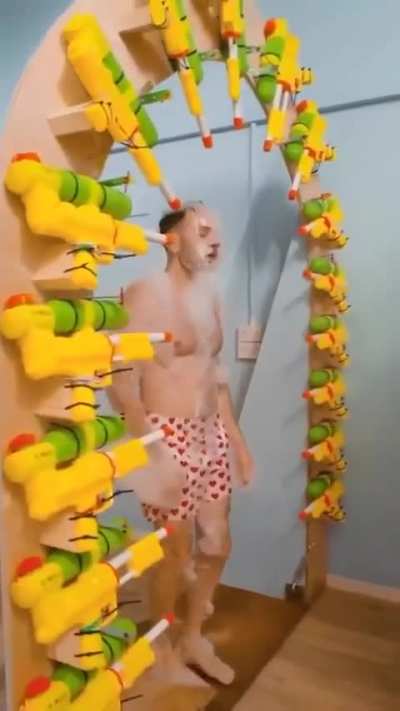 Drake the type to get ready in the morning like this