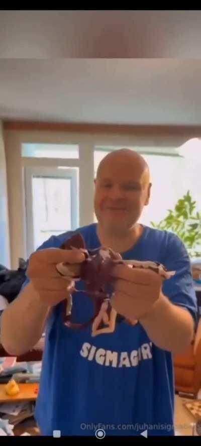 Sigmaballs mukava ja tahdikkaasti käyttäytyvä herrasmies. 