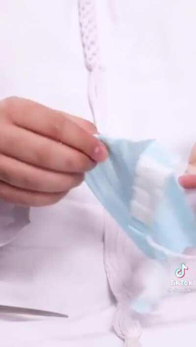 YO WOOOD NOT GESS HAT IS IN THW MAKSE