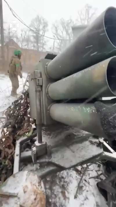 Ukrainian soldiers evacuated a damaged RAK SA 12 mini MLRS in the Kostyantynivka direction. 