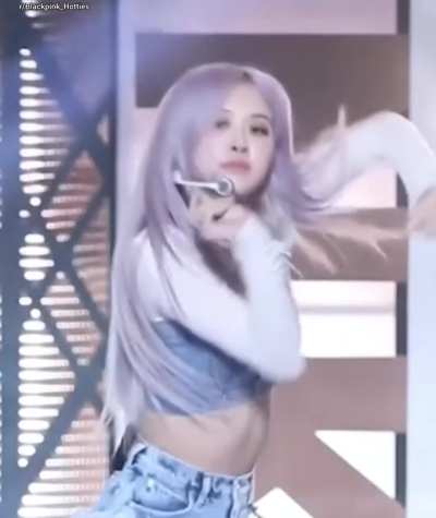 Blackpink - Rose + Lisa