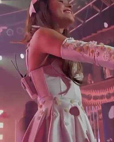 A literal goddess performs again.