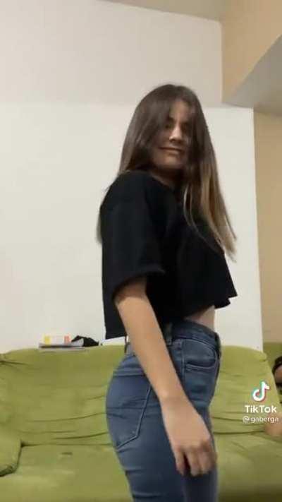 Como rebota ese culo 🤤