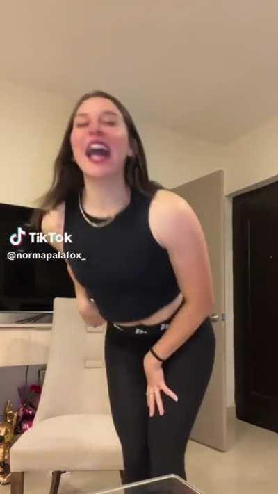 Normapalafox_2022 - Video #6232