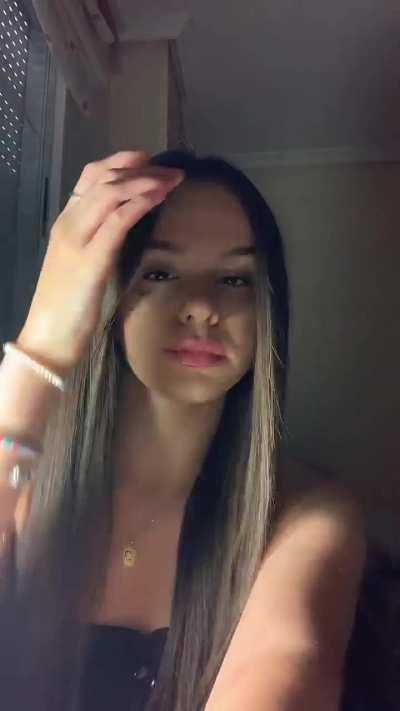 El que le haga cum le paso sus nudes