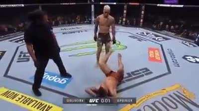 My personal favorite shot landed from UFC 269 came at the end of round two of the main event. Champ shit only right there people!