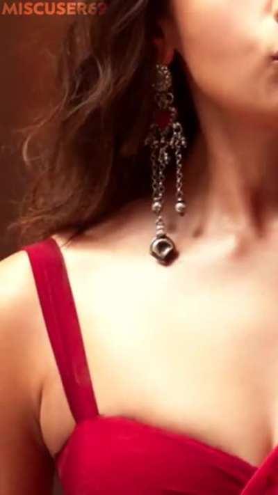 Alia Bhatt Ruined My NNN so she should your too🙃