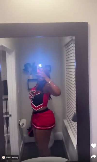 i got dick for her😩