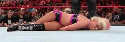 Alexa’s sexy body writhing in pain