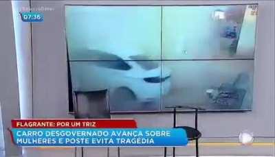 When you thought it's gonna smash behind you