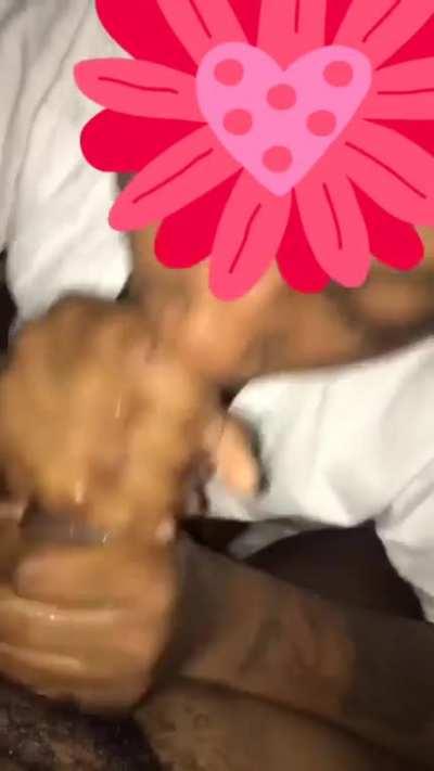 Do you like 2 Hands?😋😋😋