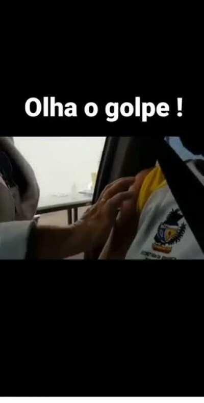 Vão dizer que mais uma pobre coitada que errou sem querer?