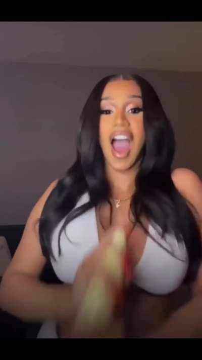 Cardi's a fine freaky women