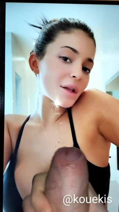 kylie Jenner cum tribute (my telegram server is on my profile)